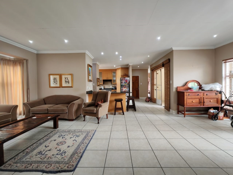 3 Bedroom Property for Sale in Three Rivers Proper Gauteng