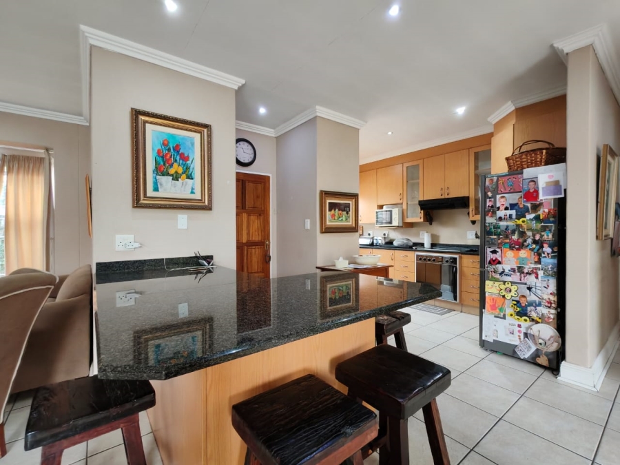 3 Bedroom Property for Sale in Three Rivers Proper Gauteng