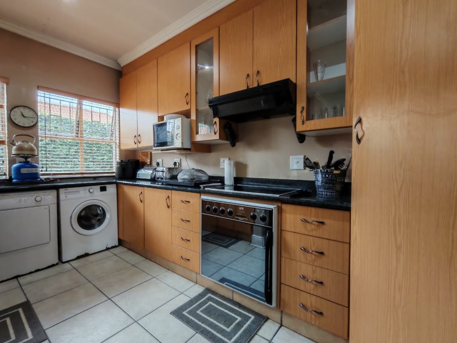 3 Bedroom Property for Sale in Three Rivers Proper Gauteng