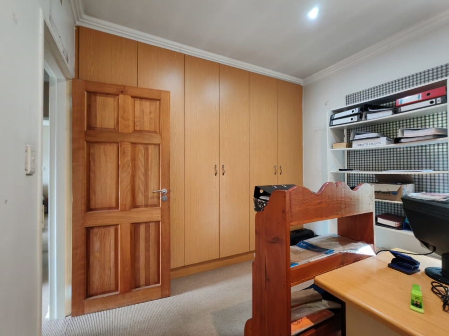 3 Bedroom Property for Sale in Three Rivers Proper Gauteng