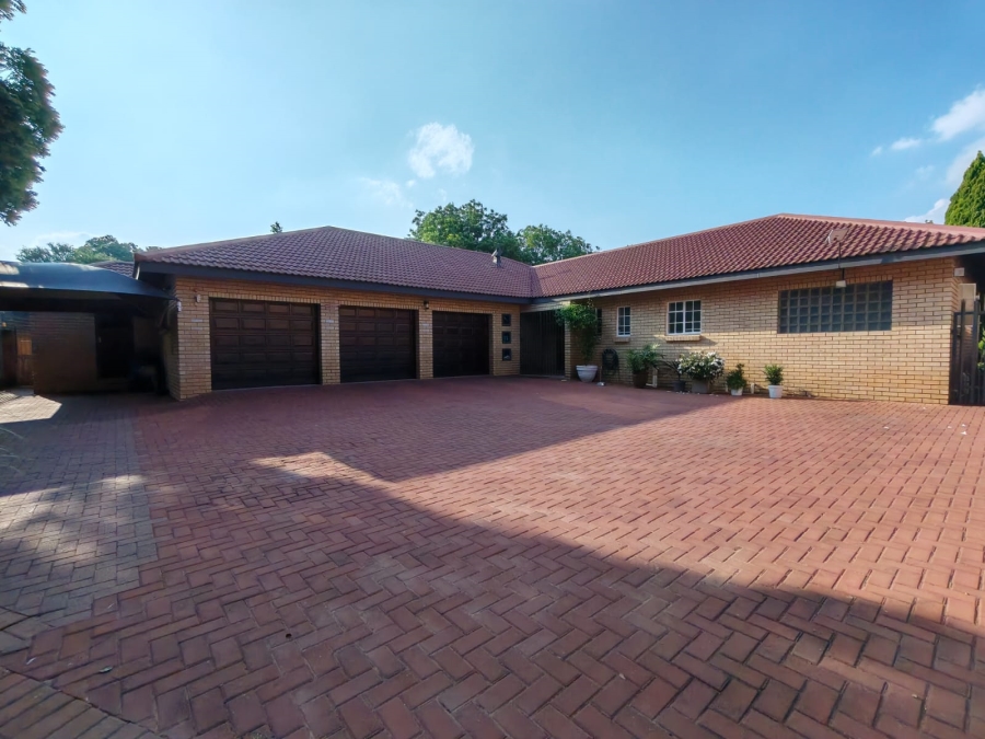 3 Bedroom Property for Sale in Three Rivers Proper Gauteng