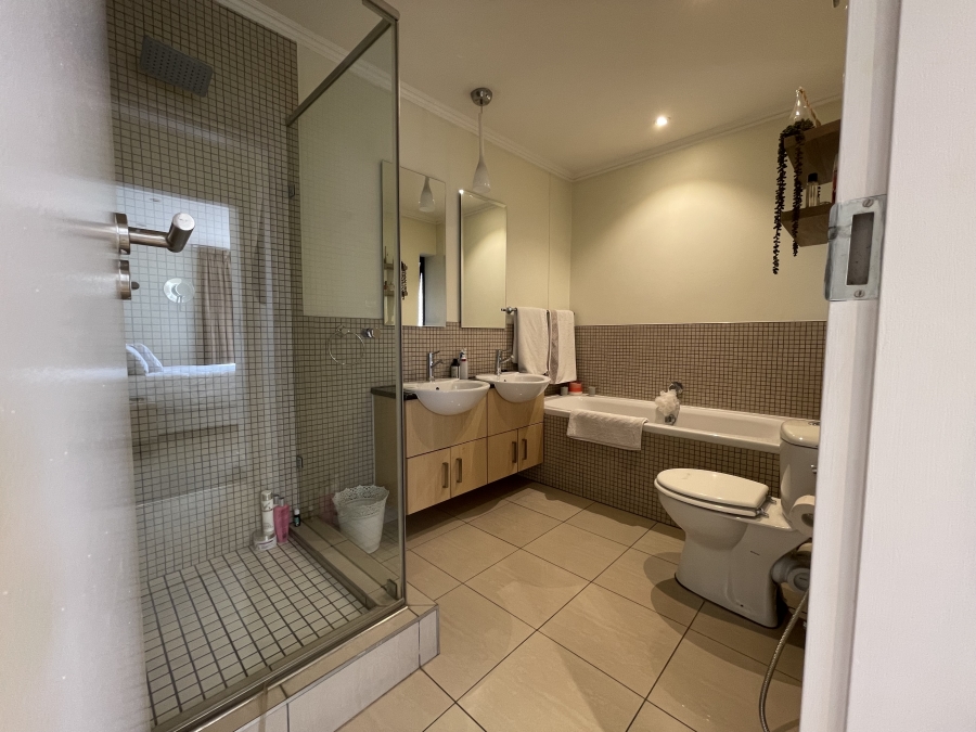 1 Bedroom Property for Sale in Sandown Gauteng