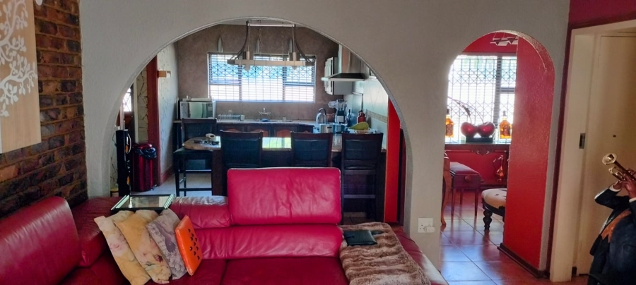 4 Bedroom Property for Sale in Glen Marais Gauteng