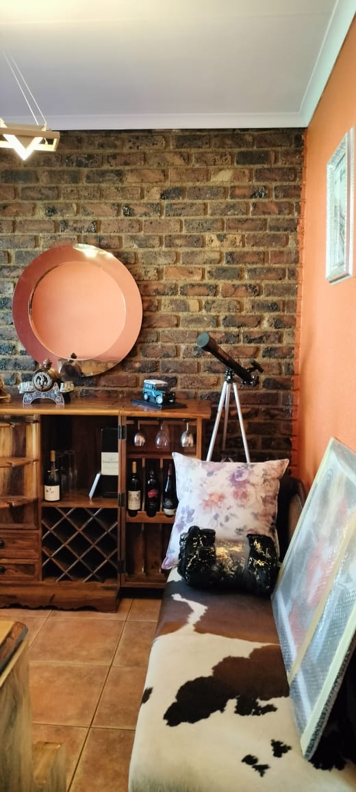 4 Bedroom Property for Sale in Glen Marais Gauteng