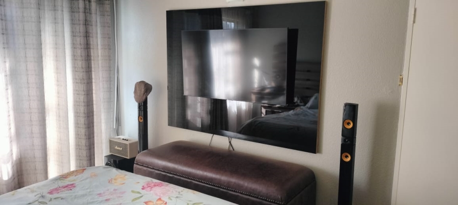 4 Bedroom Property for Sale in Glen Marais Gauteng