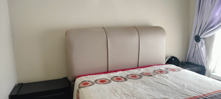 4 Bedroom Property for Sale in Glen Marais Gauteng