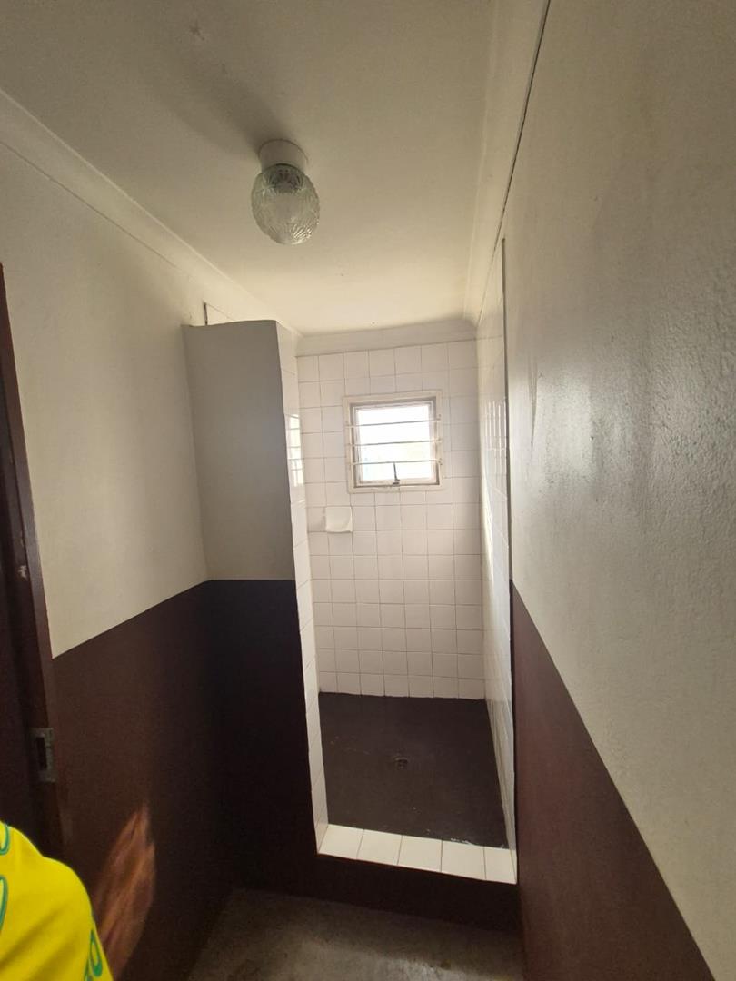 To Let Commercial Property for Rent in Alrode South Gauteng