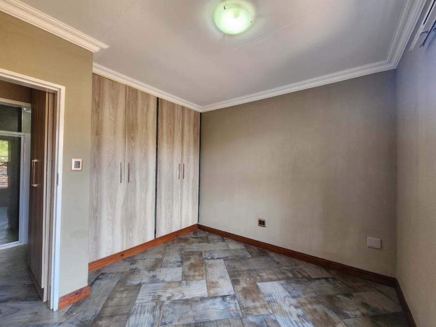2 Bedroom Property for Sale in Three Rivers Gauteng