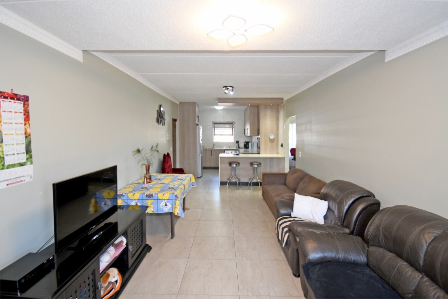 2 Bedroom Property for Sale in Sunninghill Gauteng