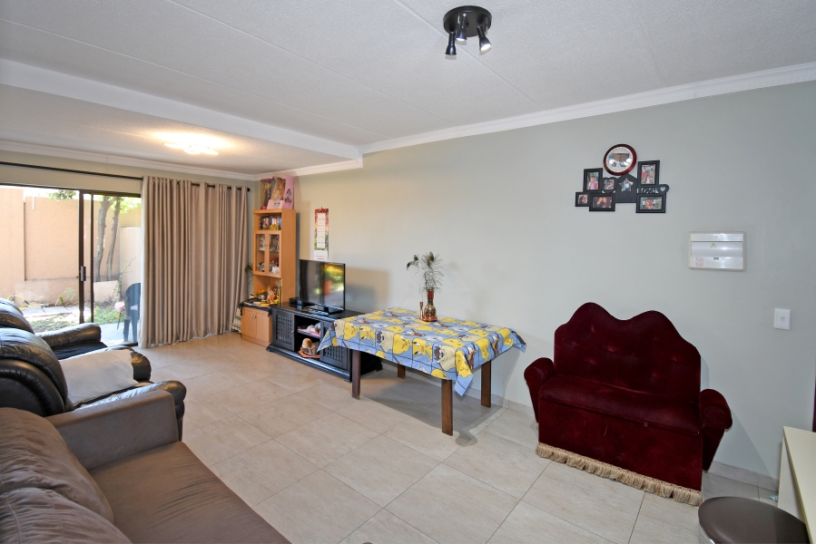 2 Bedroom Property for Sale in Sunninghill Gauteng