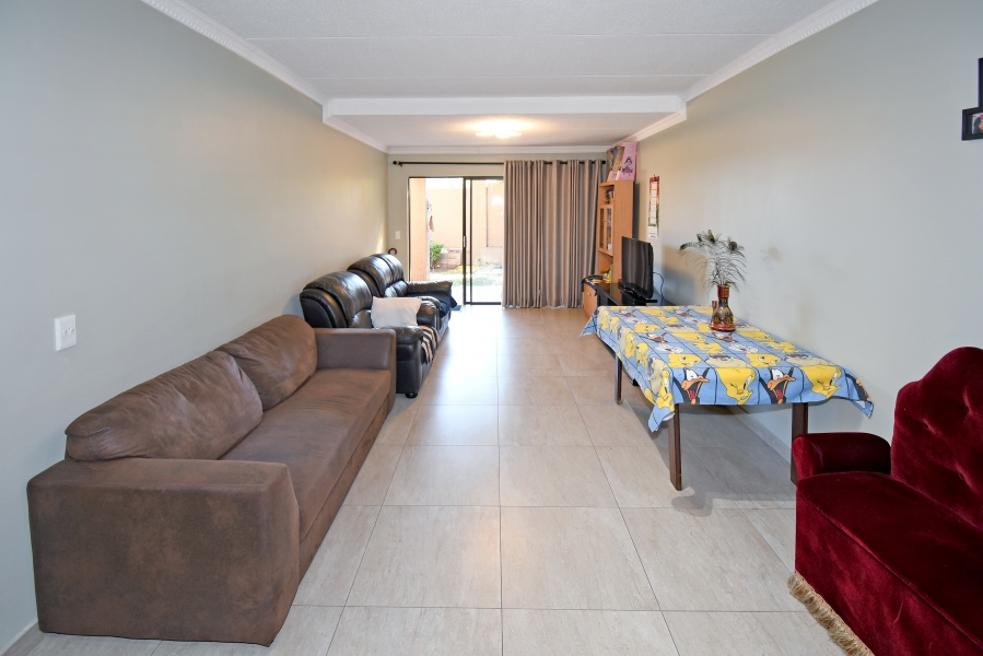 2 Bedroom Property for Sale in Sunninghill Gauteng