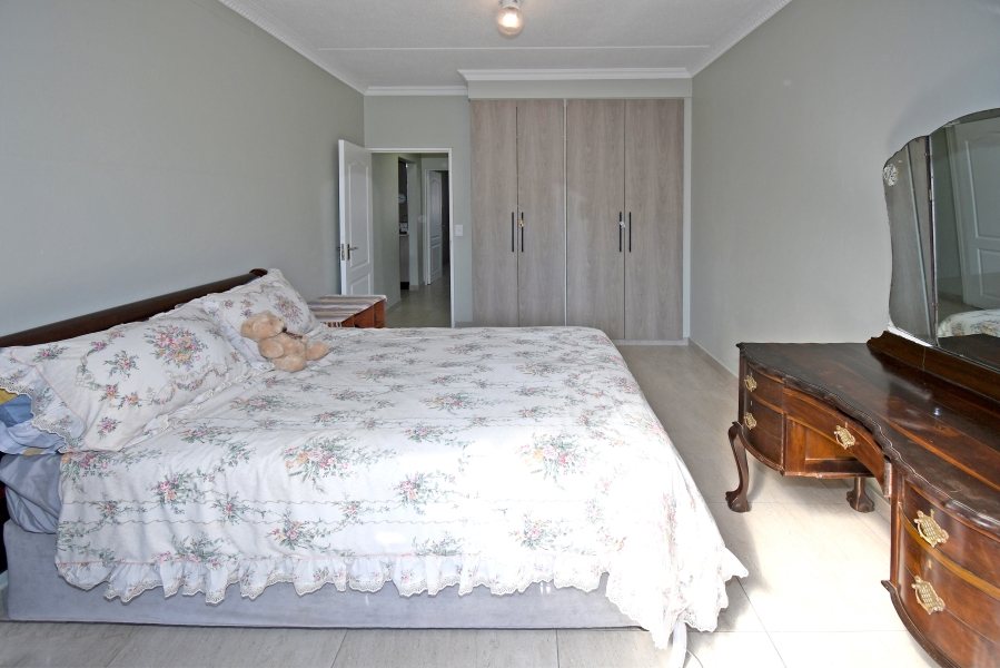 2 Bedroom Property for Sale in Sunninghill Gauteng