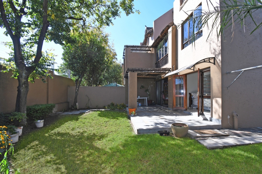 2 Bedroom Property for Sale in Sunninghill Gauteng