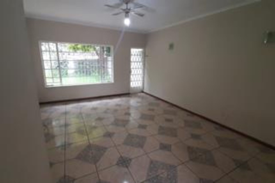 2 Bedroom Property for Sale in Klopperpark Gauteng