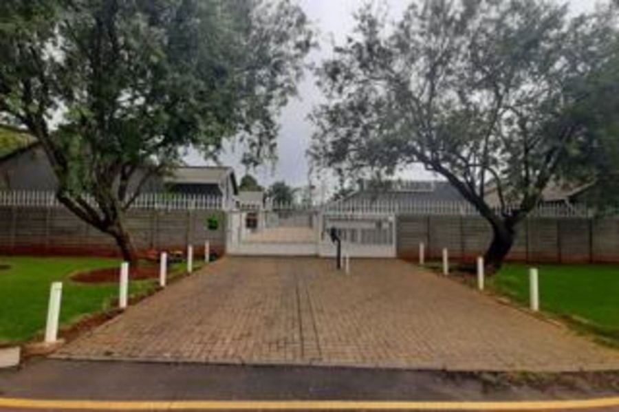 2 Bedroom Property for Sale in Klopperpark Gauteng