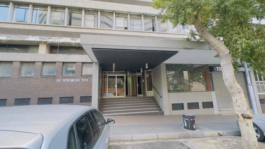 1 Bedroom Property for Sale in Braamfontein Gauteng