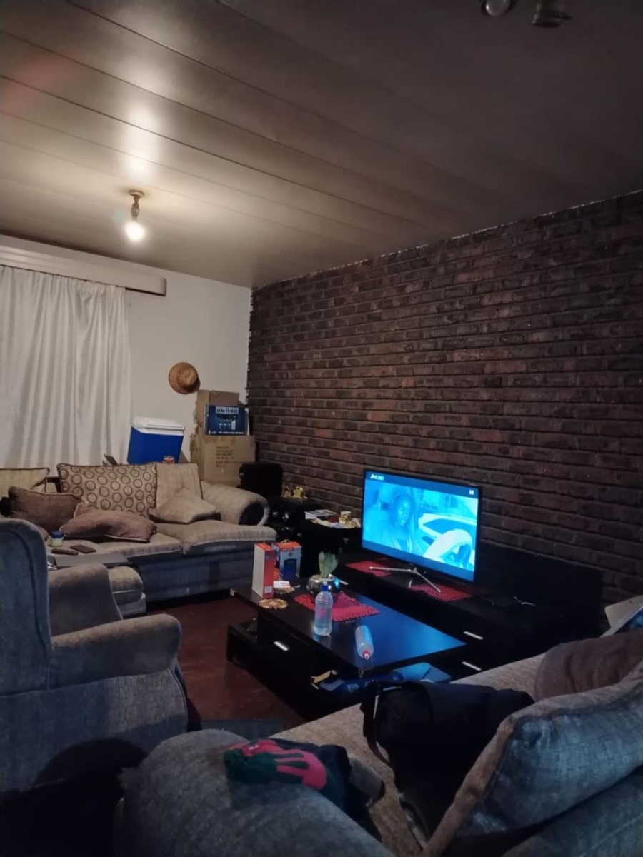 1 Bedroom Property for Sale in Germiston South Gauteng