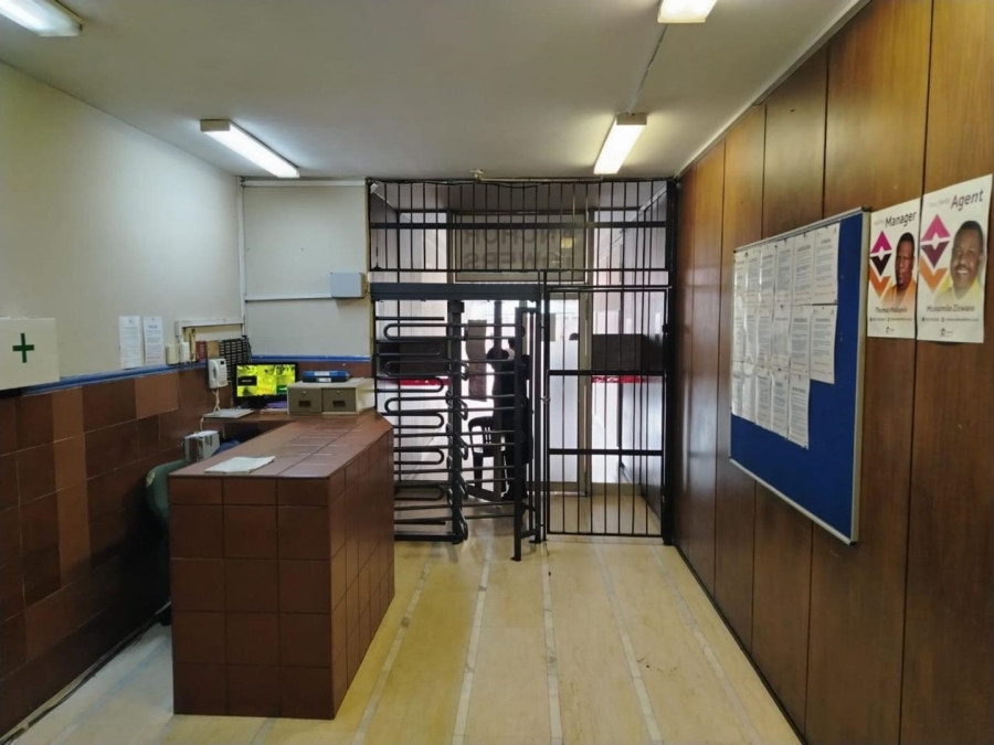 1 Bedroom Property for Sale in Johannesburg Central Gauteng