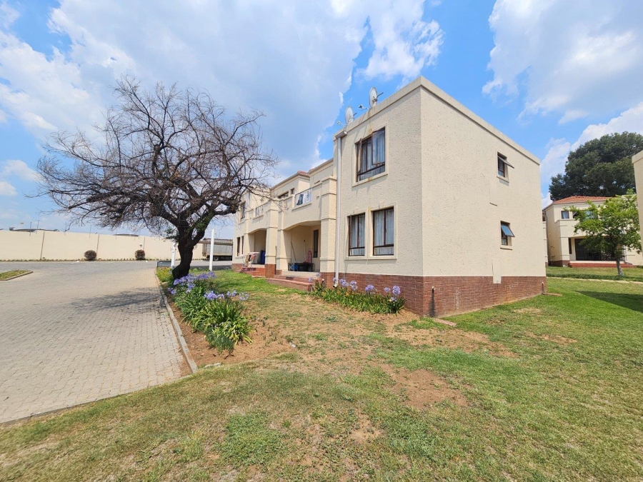 2 Bedroom Property for Sale in Fourways Gauteng