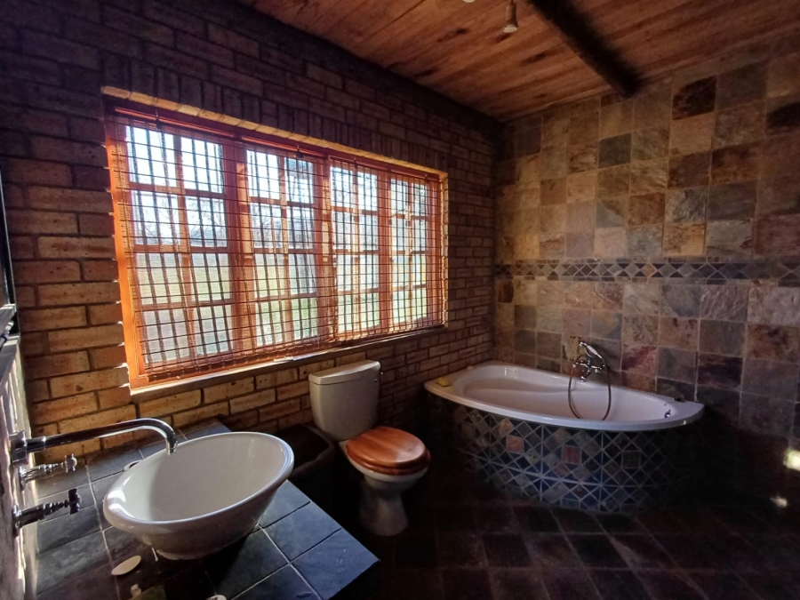 Commercial Property for Sale in Hekpoort Gauteng