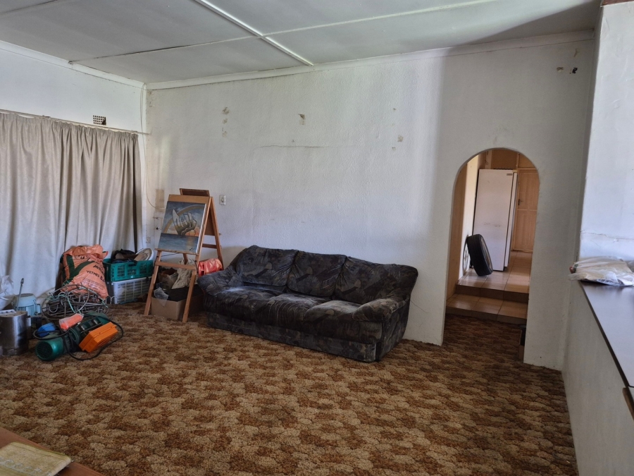 6 Bedroom Property for Sale in Homestead Apple Orchards Gauteng