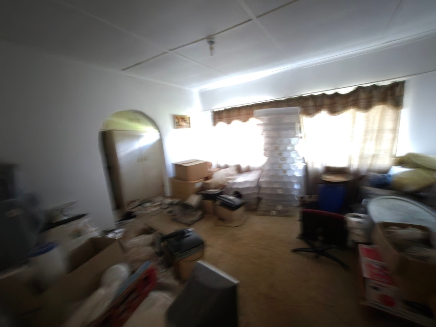 6 Bedroom Property for Sale in Homestead Apple Orchards Gauteng