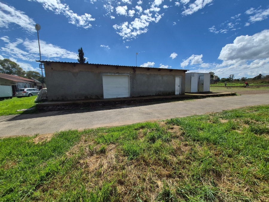 6 Bedroom Property for Sale in Homestead Apple Orchards Gauteng