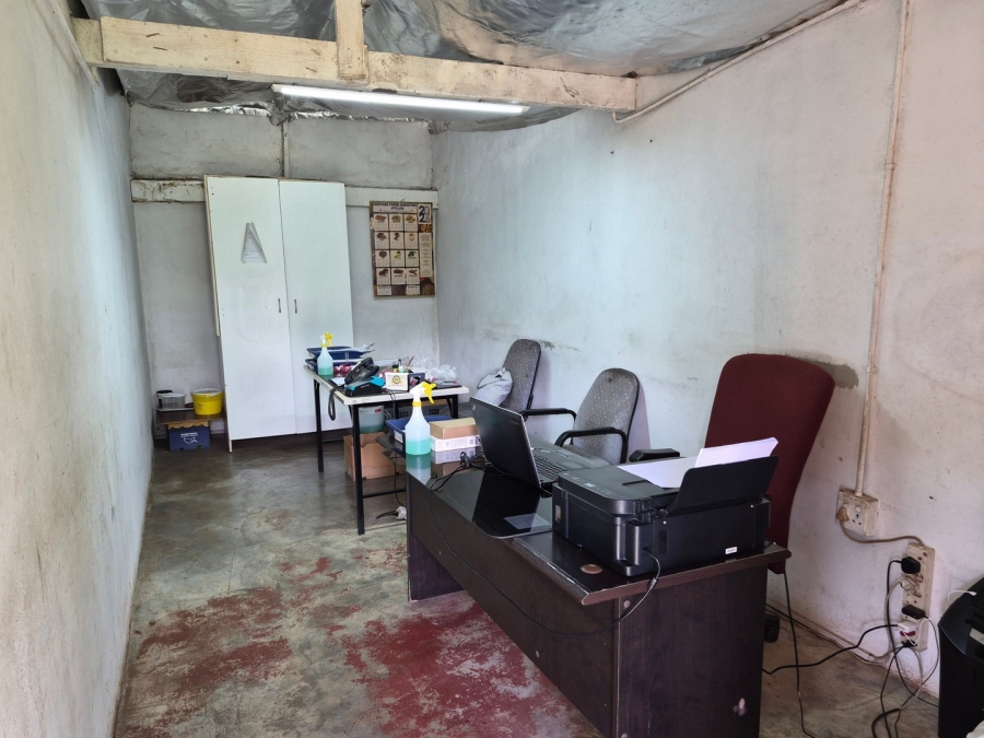 6 Bedroom Property for Sale in Homestead Apple Orchards Gauteng