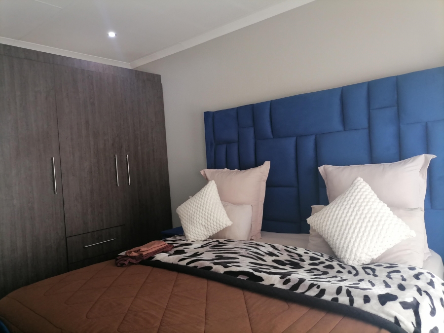 3 Bedroom Property for Sale in Clayville Gauteng