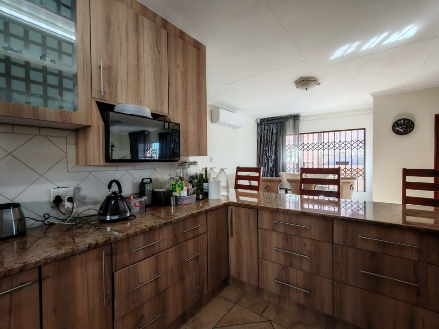 3 Bedroom Property for Sale in Risiville Gauteng