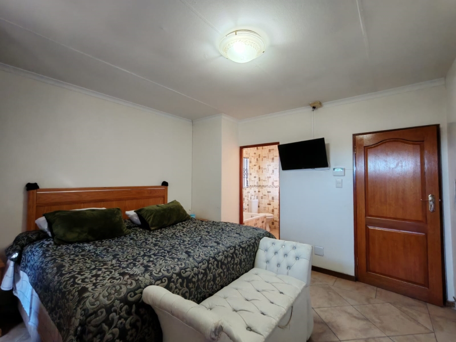 3 Bedroom Property for Sale in Risiville Gauteng