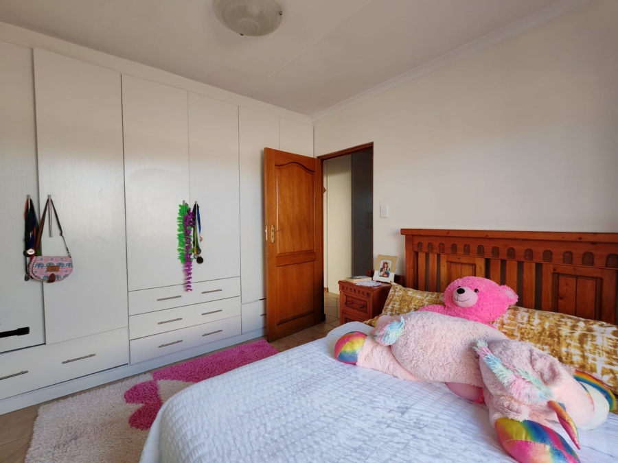 3 Bedroom Property for Sale in Risiville Gauteng