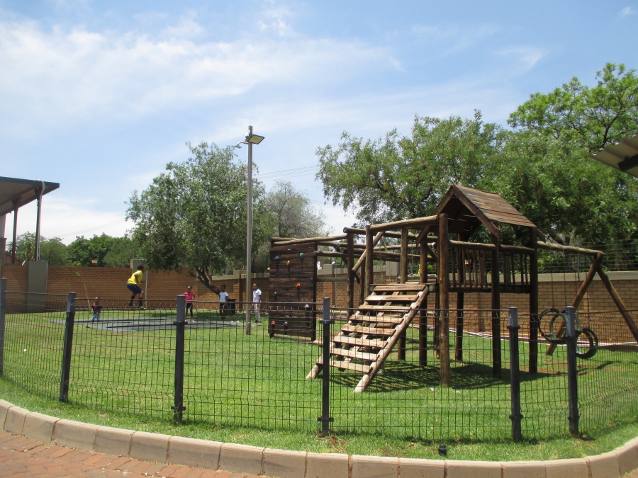2 Bedroom Property for Sale in Moregloed Gauteng