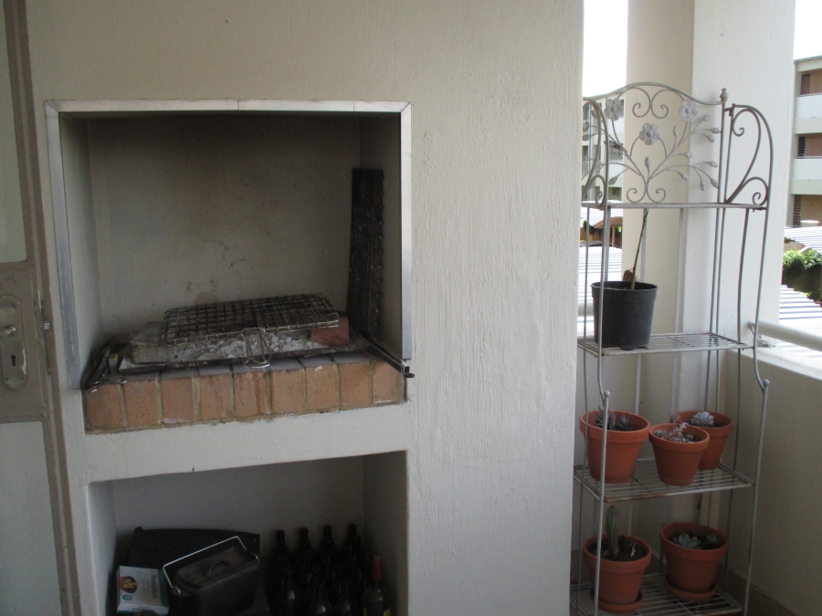 2 Bedroom Property for Sale in Moregloed Gauteng