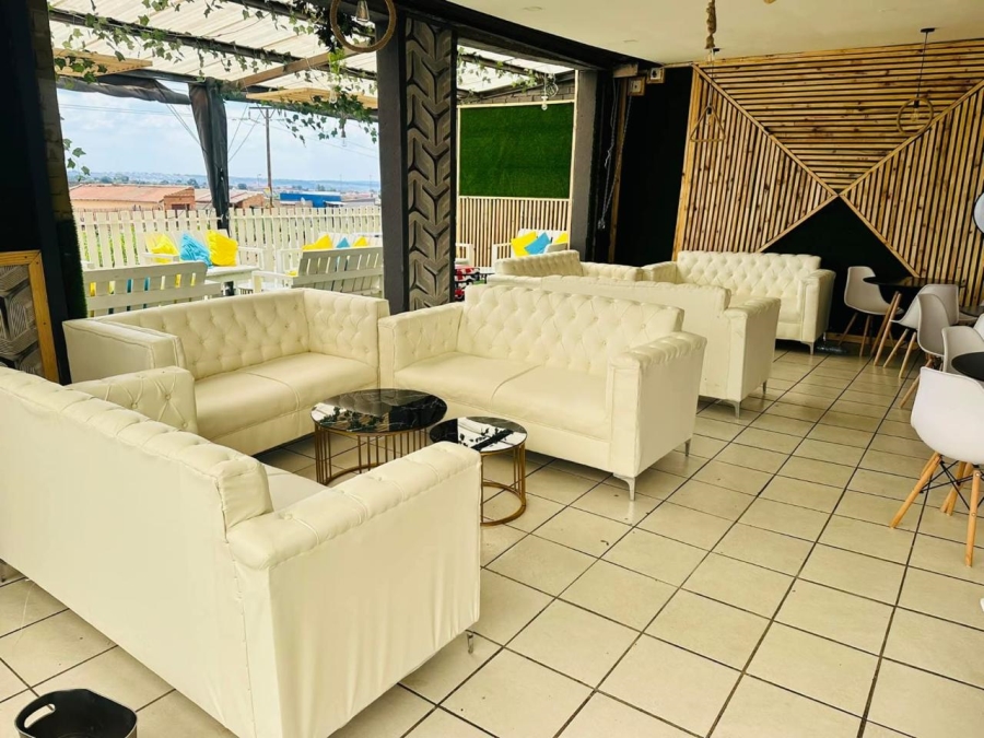 To Let Commercial Property for Rent in Tembisa Central Gauteng