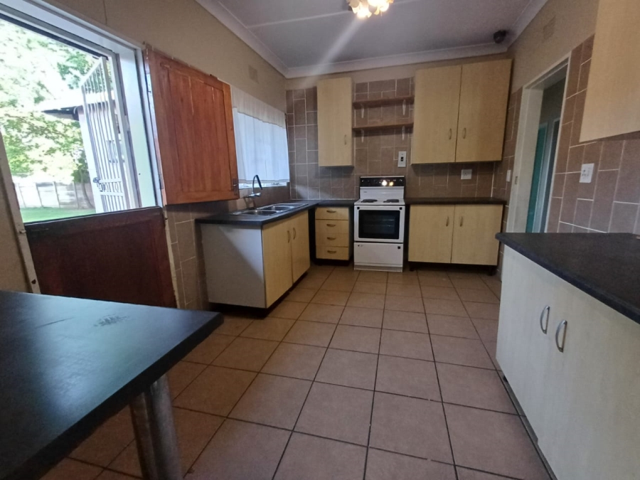4 Bedroom Property for Sale in Three Rivers Gauteng