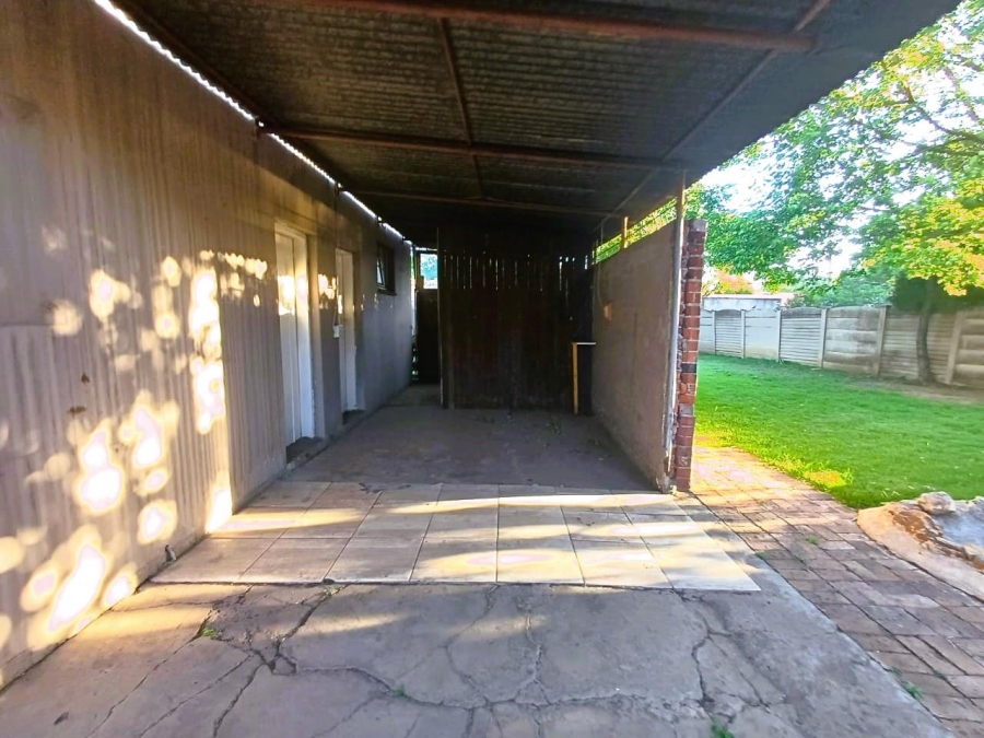4 Bedroom Property for Sale in Three Rivers Gauteng