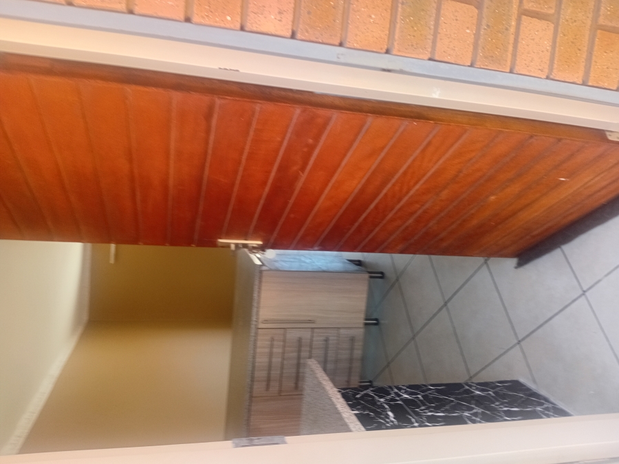 To Let 2 Bedroom Property for Rent in Centurion Central Gauteng