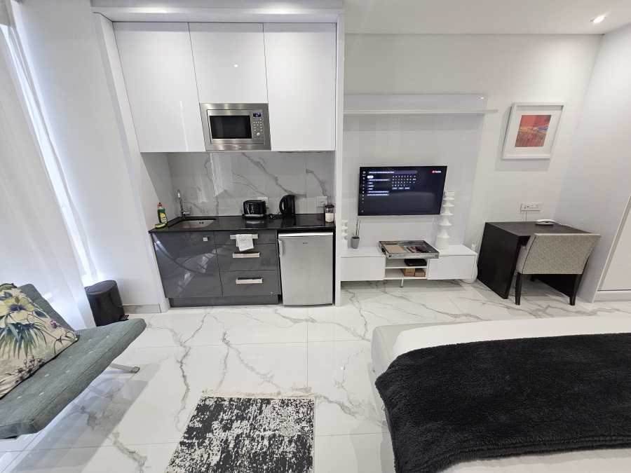 To Let 3 Bedroom Property for Rent in Morningside Gauteng