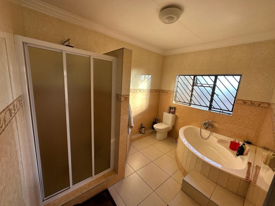 4 Bedroom Property for Sale in Erasmia Gauteng