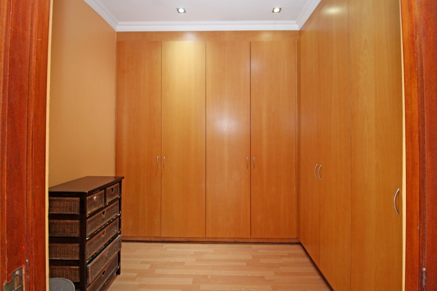 3 Bedroom Property for Sale in Kyalami Estates Gauteng
