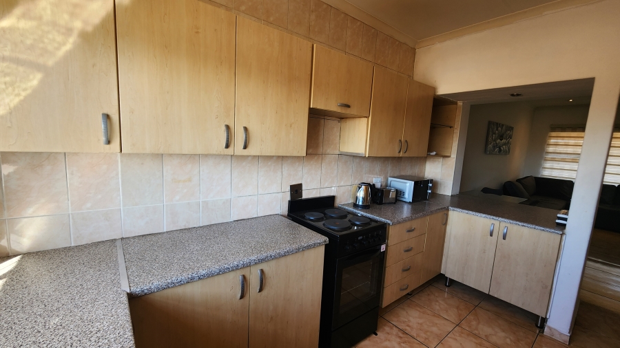 To Let 2 Bedroom Property for Rent in Lenasia Ext 9 Gauteng