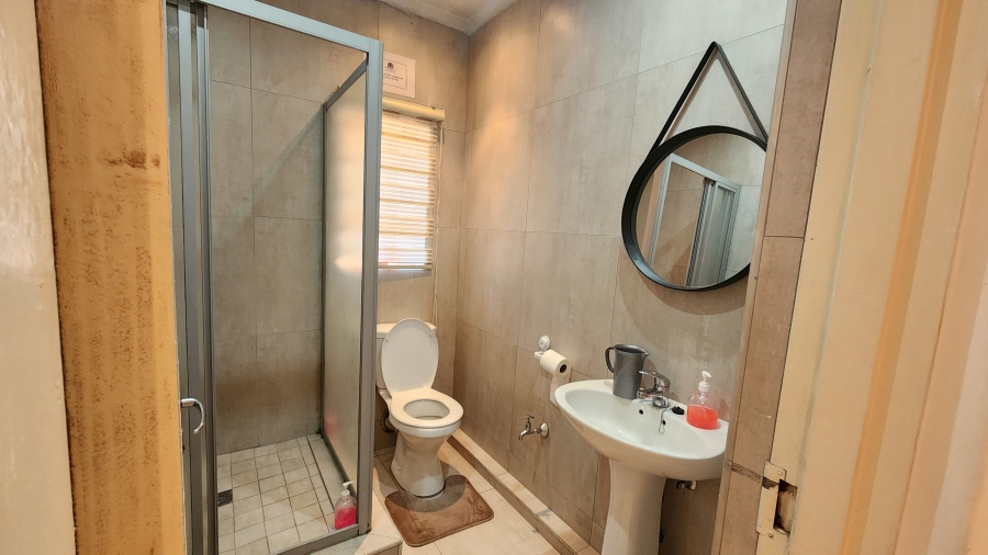To Let 2 Bedroom Property for Rent in Lenasia Ext 9 Gauteng