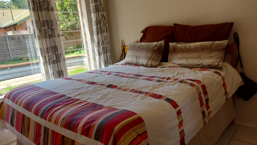 4 Bedroom Property for Sale in Dawn Park Gauteng