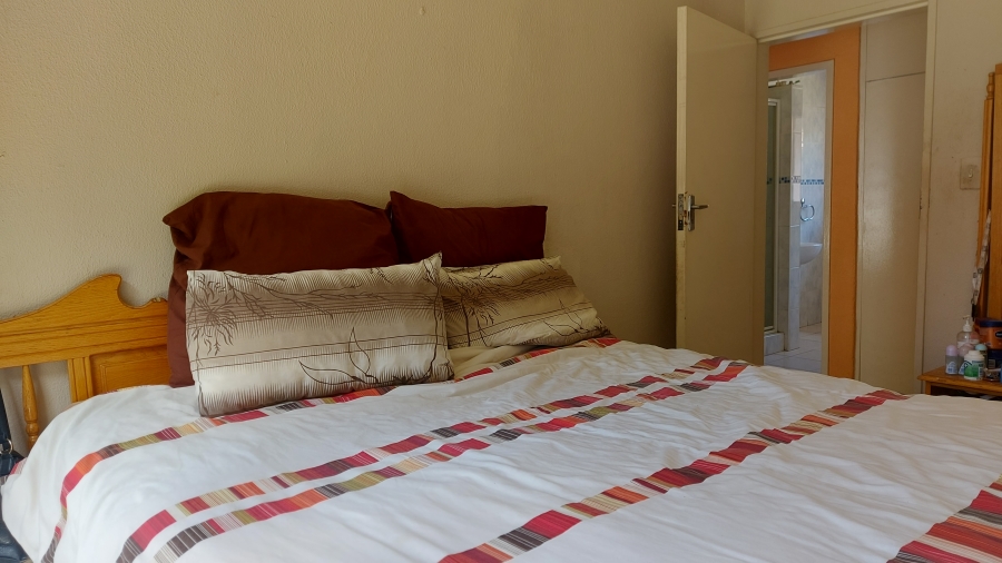 4 Bedroom Property for Sale in Dawn Park Gauteng