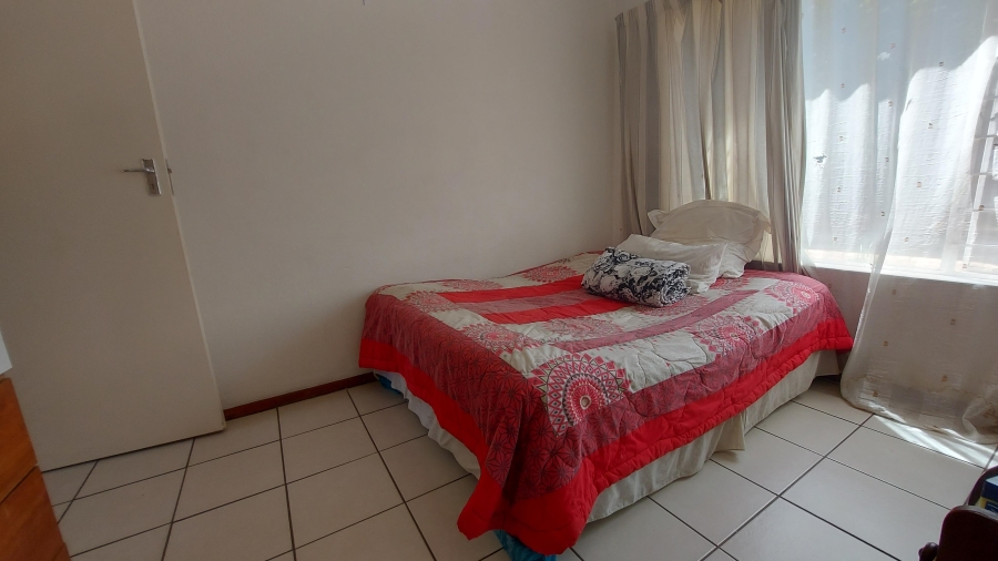 4 Bedroom Property for Sale in Dawn Park Gauteng