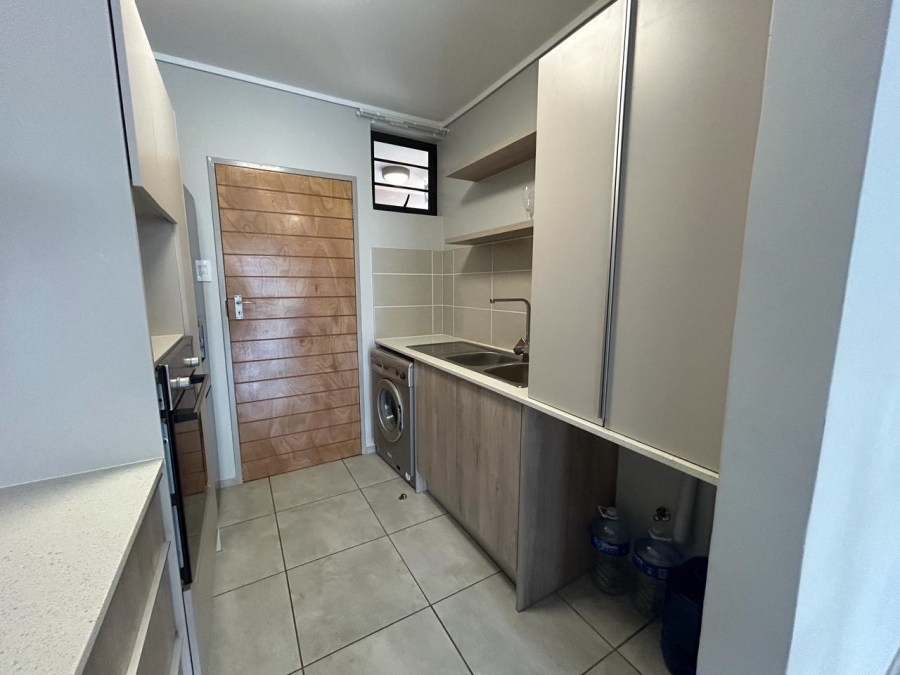 2 Bedroom Property for Sale in Rooihuiskraal North Gauteng