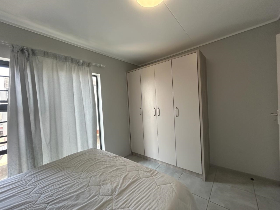 2 Bedroom Property for Sale in Rooihuiskraal North Gauteng