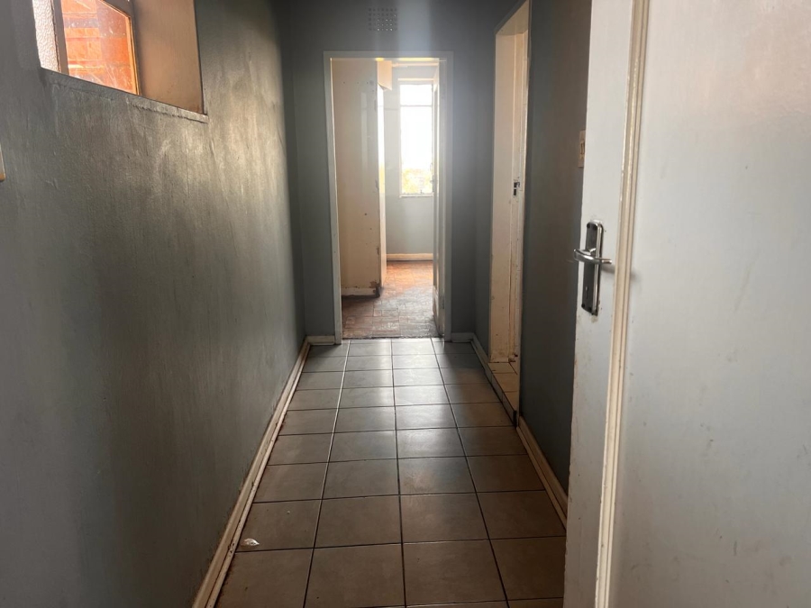 2 Bedroom Property for Sale in Yeoville Gauteng