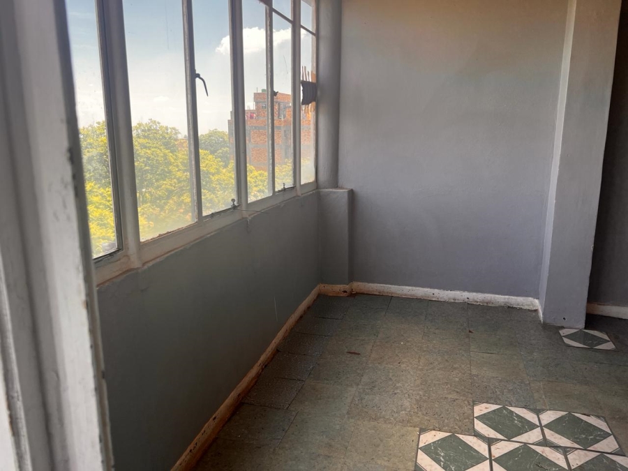 2 Bedroom Property for Sale in Yeoville Gauteng